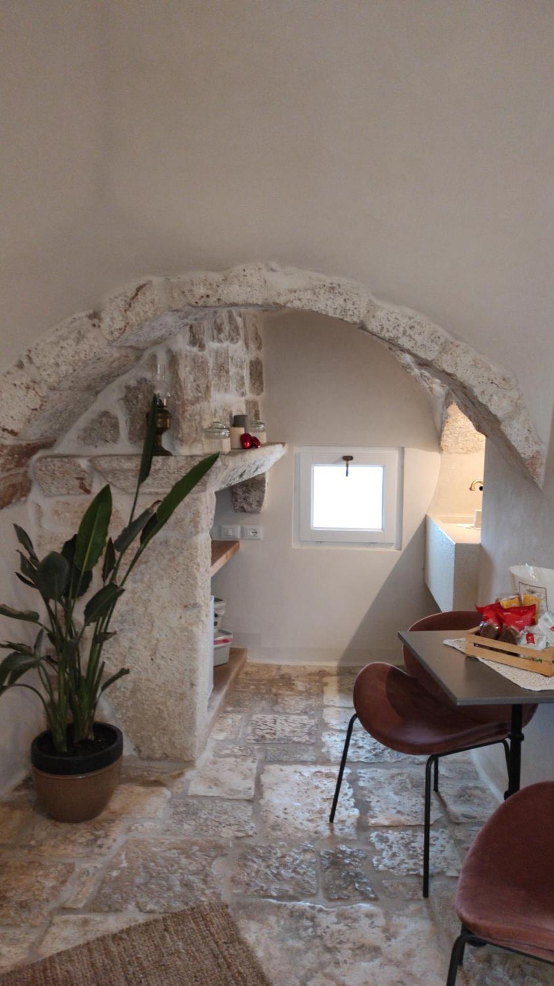 Caterina'S Suites & Apartament Ostuni Ruang foto